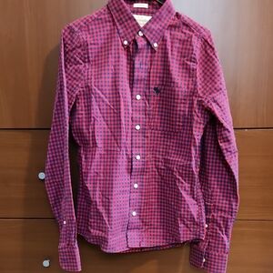 Abercrombie & Fitch Red and Blue Check Button-Down Shirt Size Small